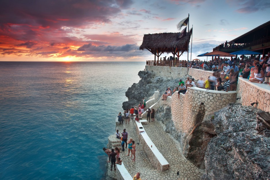 Chalis Car Rental - NEGRIL BEACH & SUNSET